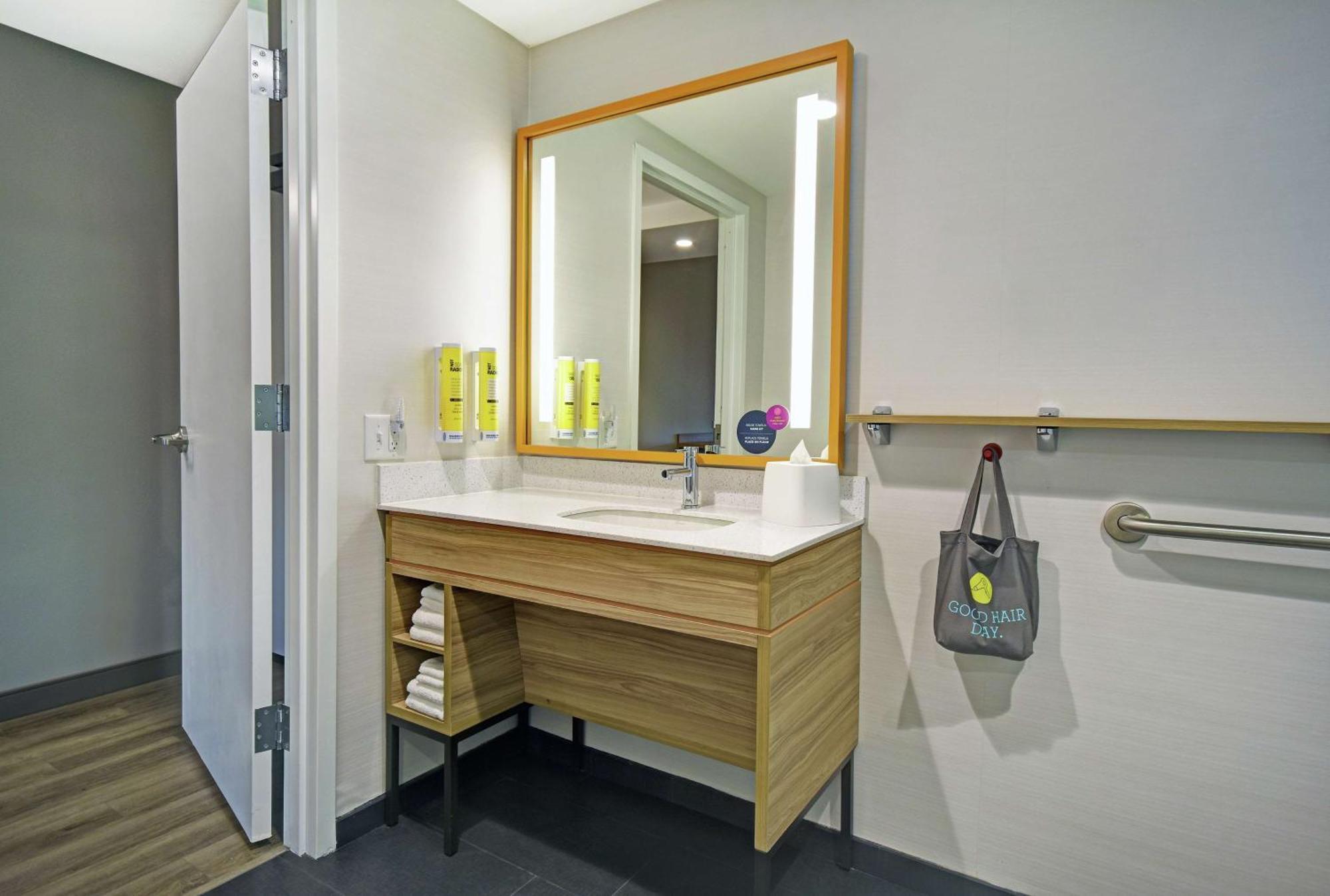 Tru By Hilton Portland Airport Area Me Hotell South Portland Eksteriør bilde